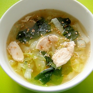 白菜とささみワカメの中華風スープ